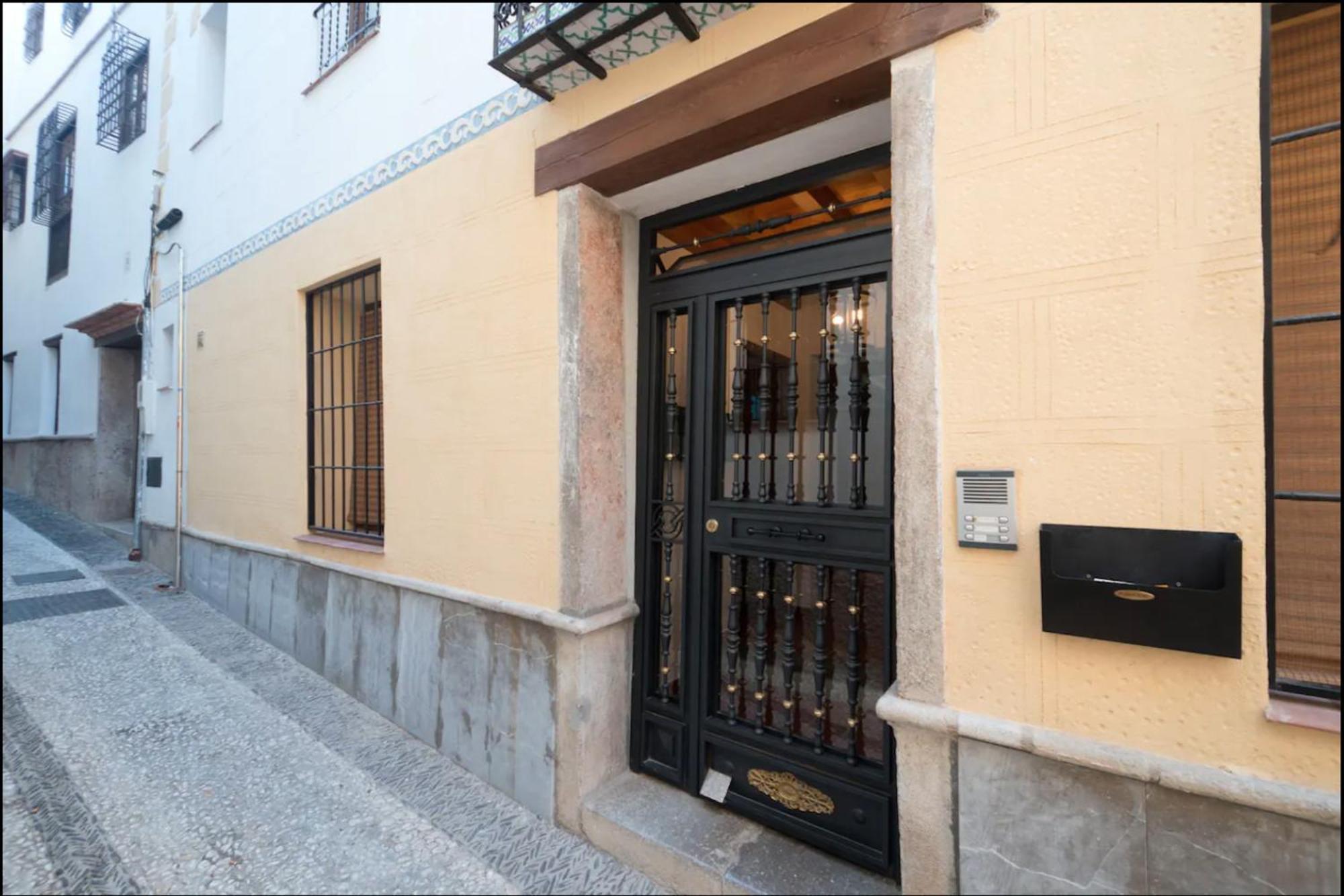 Apartmán Atico Con Terracita Y Vistas Alhambra, Centro Granada Exteriér fotografie
