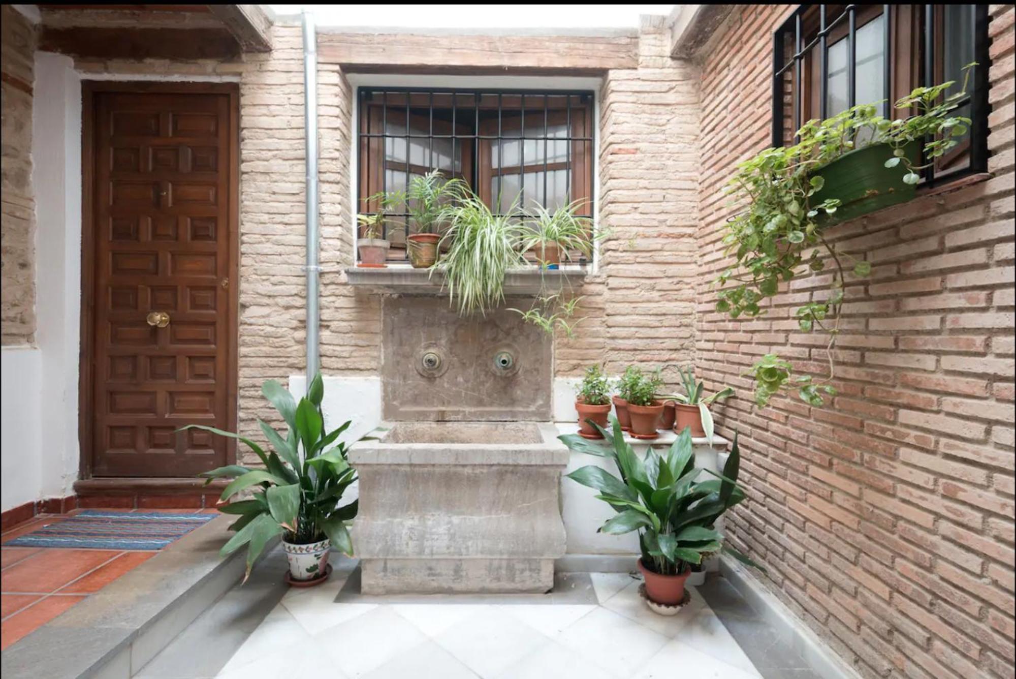 Apartmán Atico Con Terracita Y Vistas Alhambra, Centro Granada Exteriér fotografie